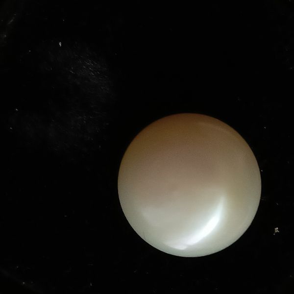 Fresh water Pearl 4.4 carats 