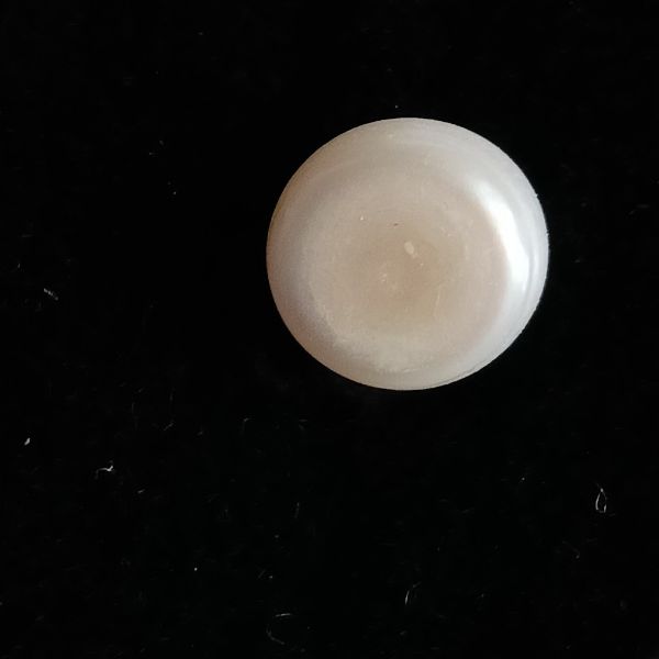 Fresh water Pearl 4.58 carats 