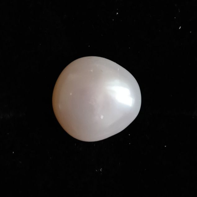 Fresh water Pearl 5.17 carats 