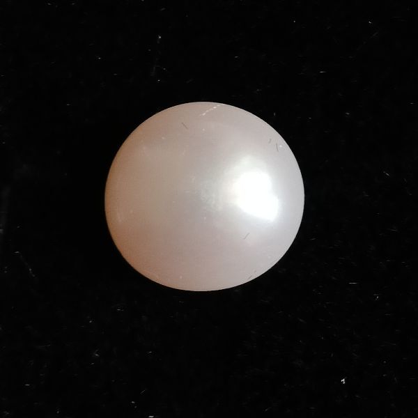 Fresh water Pearl 5.25 carats 