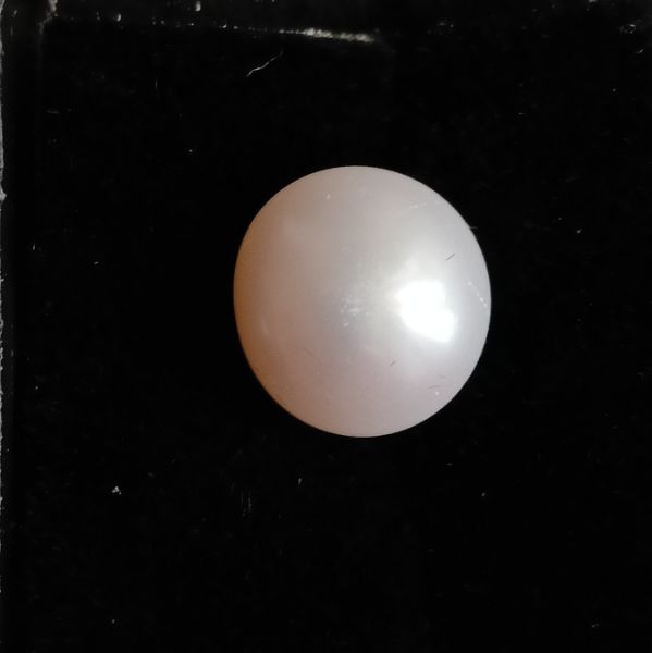 Fresh water Pearl 5.25 carats 