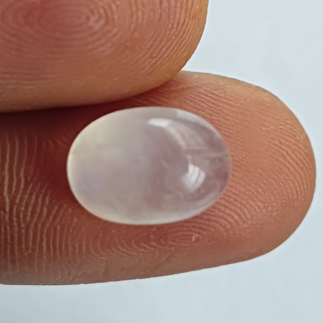 Moonstone Srilankan blue 4.48 Carats