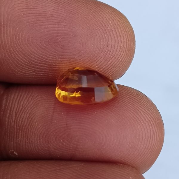 Yellow Citrine 2.5 Carats