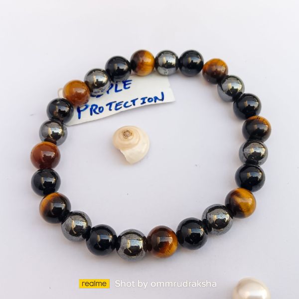 Picture of Tiple Protection crystal bracelet