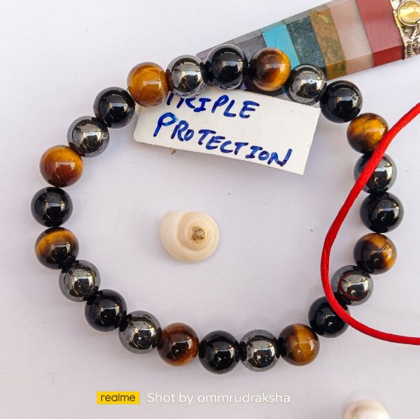 Picture of Tiple Protection crystal bracelet