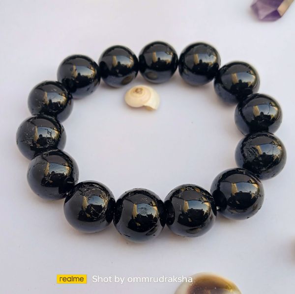 Picture of black tourmaline bracelet 14mm