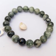 Picture of cats eye grey bracelet