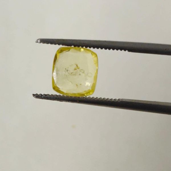 Picture of Yellow Sapphire - 1.03 carats