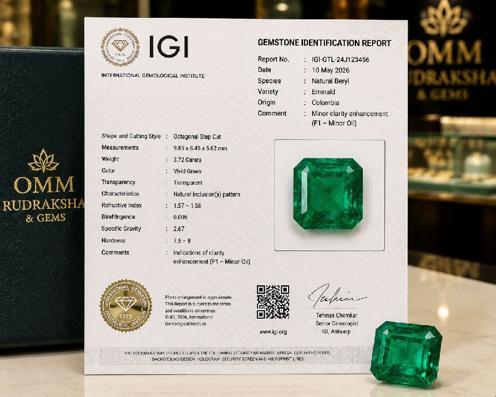 Emerald gemstone with lab certificate